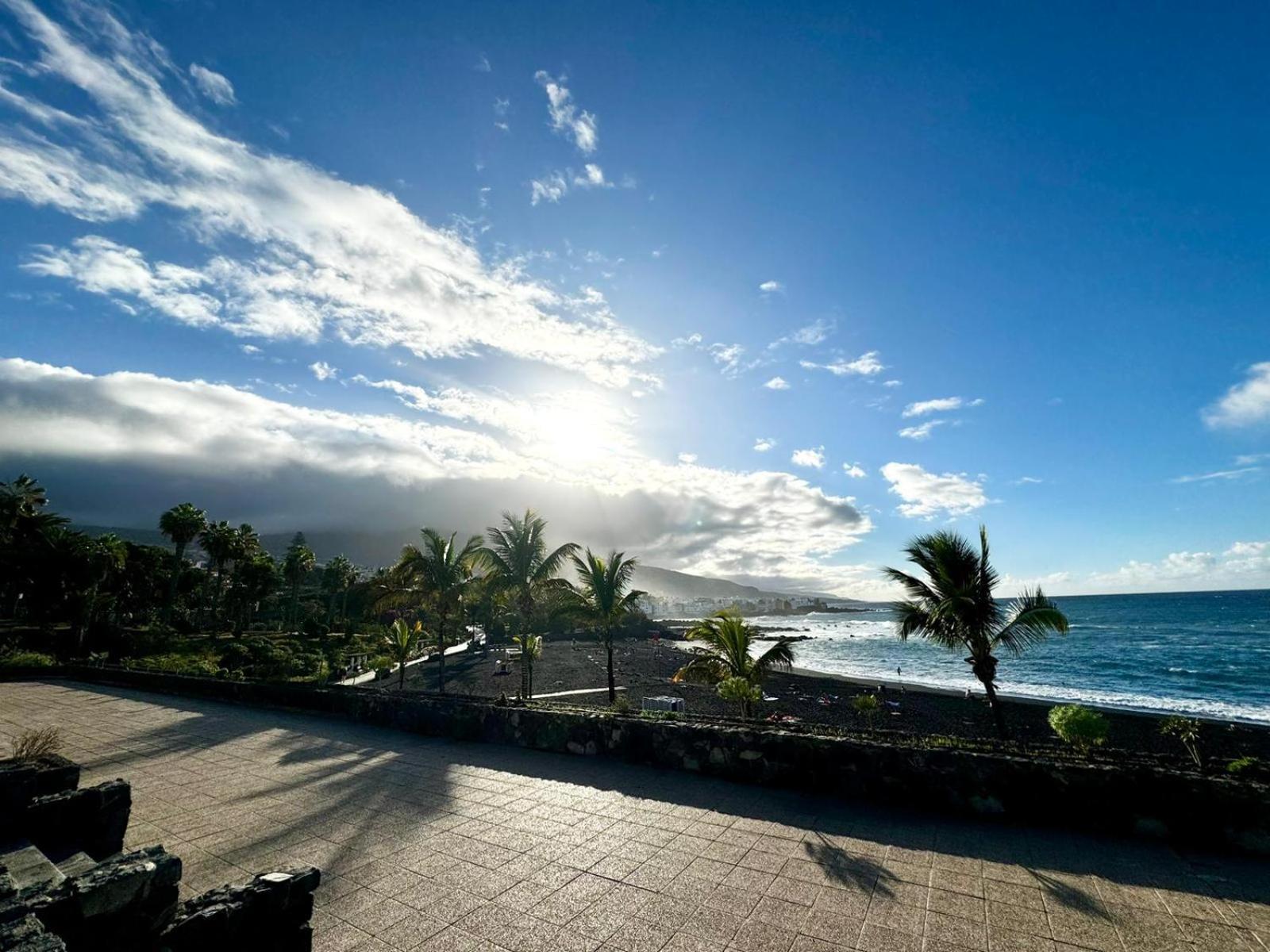 Ocean Breeze Oasis In Puerto De La Cruz Apartment Bagian luar foto