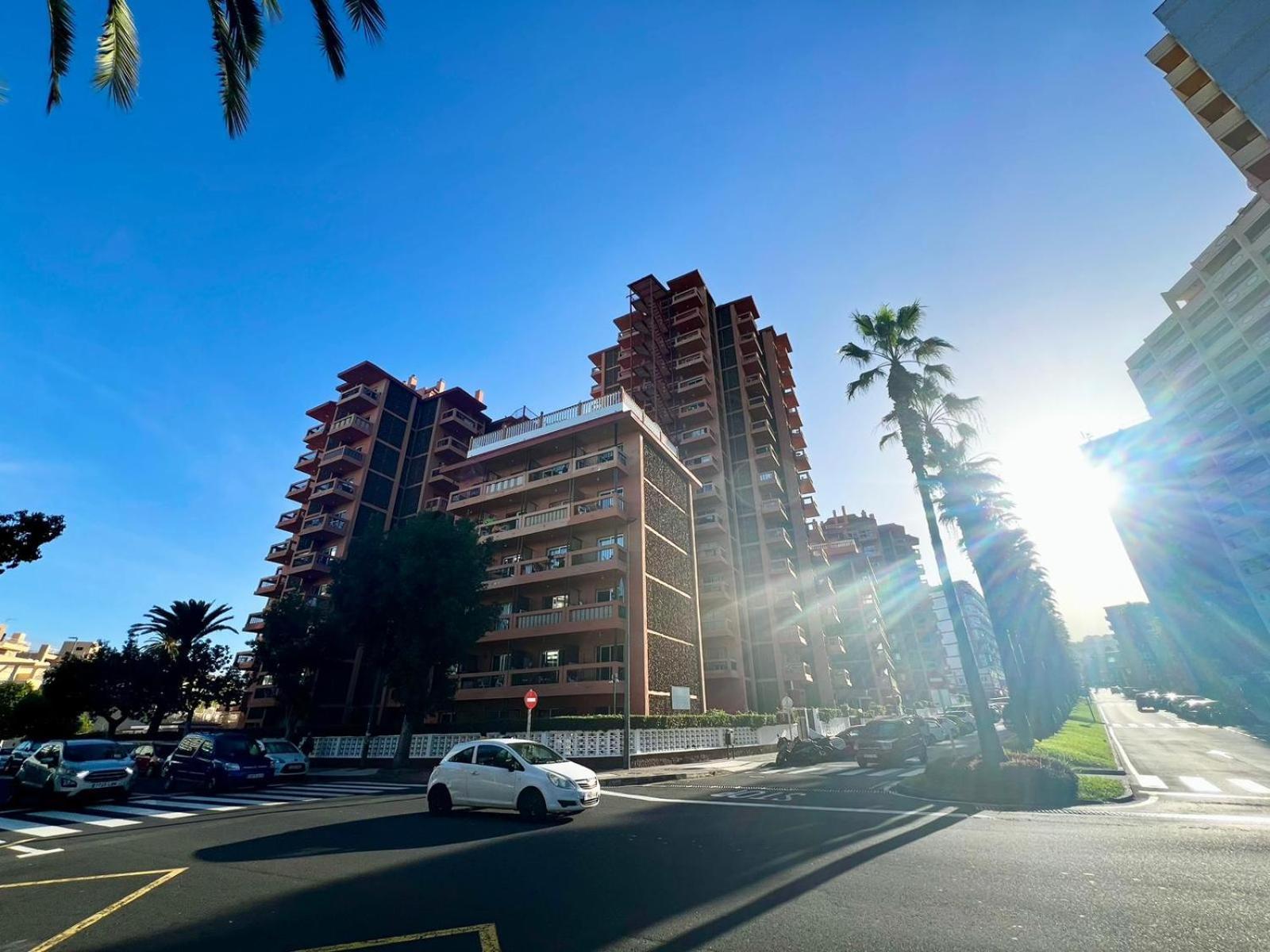 Ocean Breeze Oasis In Puerto De La Cruz Apartment Bagian luar foto